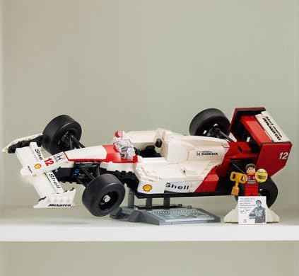LEGO Icons McLaren MP4/4 & Ayrton Senna Minifigure Model Car Kit - Buildable F1 McLaren Set for Adults, Ages 18+ - Gift for Birthdays - 10330