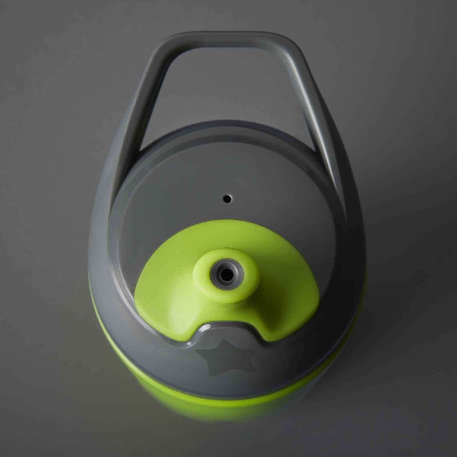 Tommee Tippee Insulated 9oz Sporty Spout Toddler Water Bottle, No Spill, Sippy Cups for Toddlers 1-3, Two-Piece Valve Helps Stop Spills, Light Blue & Orange, BPA Free, Pack of 2