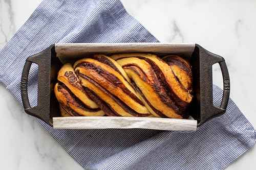 Lodge Cast Iron Loaf Pan 8.5x4.5 Inch, Black