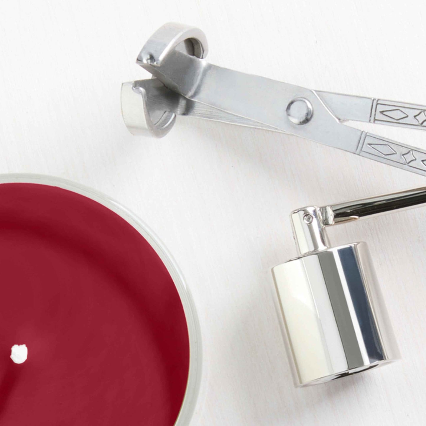 Yankee Candle, Balsam & Cedar Fall Scented Candle, 22oz Large Jar with up to 150 Hour Burn Time