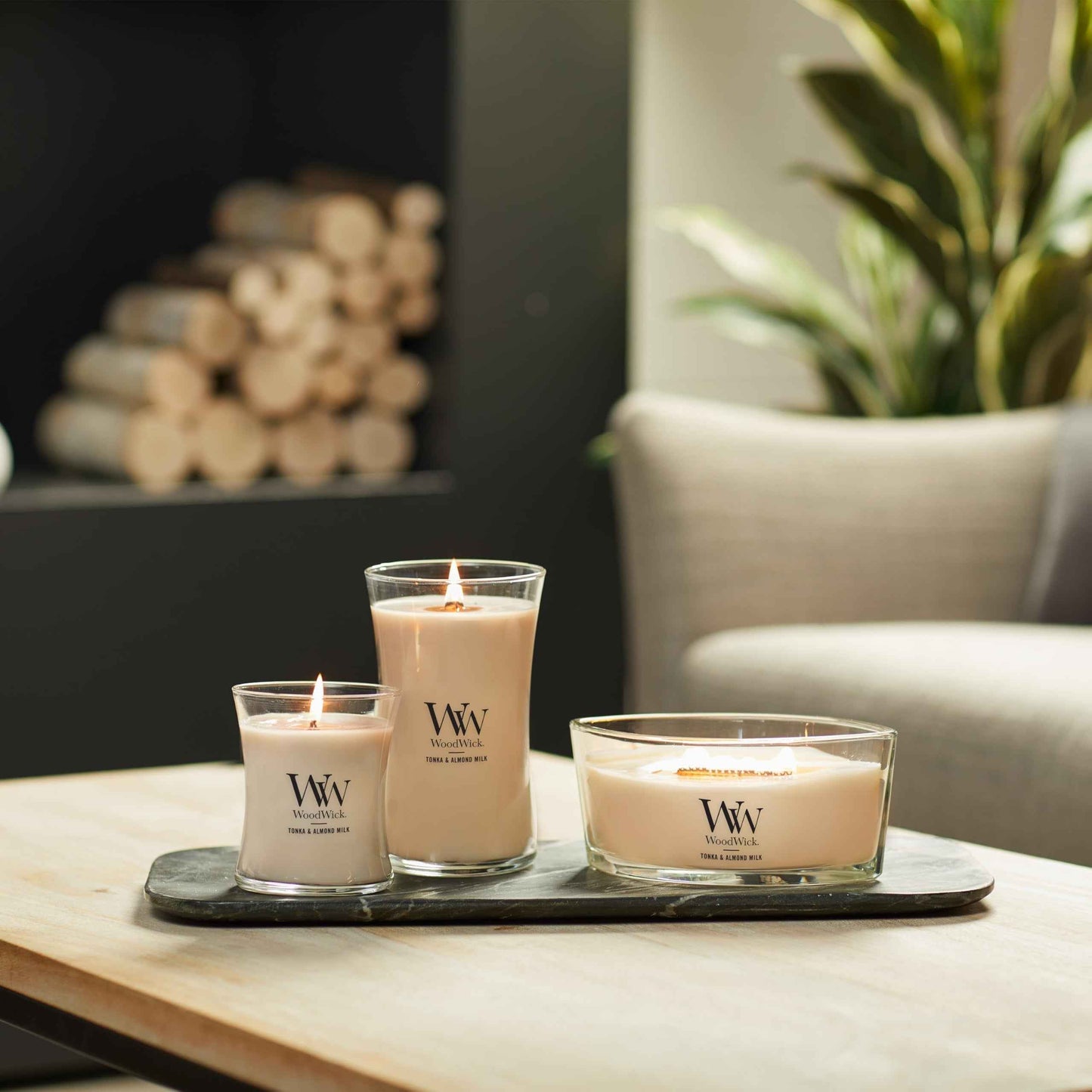 WoodWick Cinnamon Chai Holiday Candle Gifts for Women and Men, 9.7 oz Medium Hourglass Candle with Crackling Wick