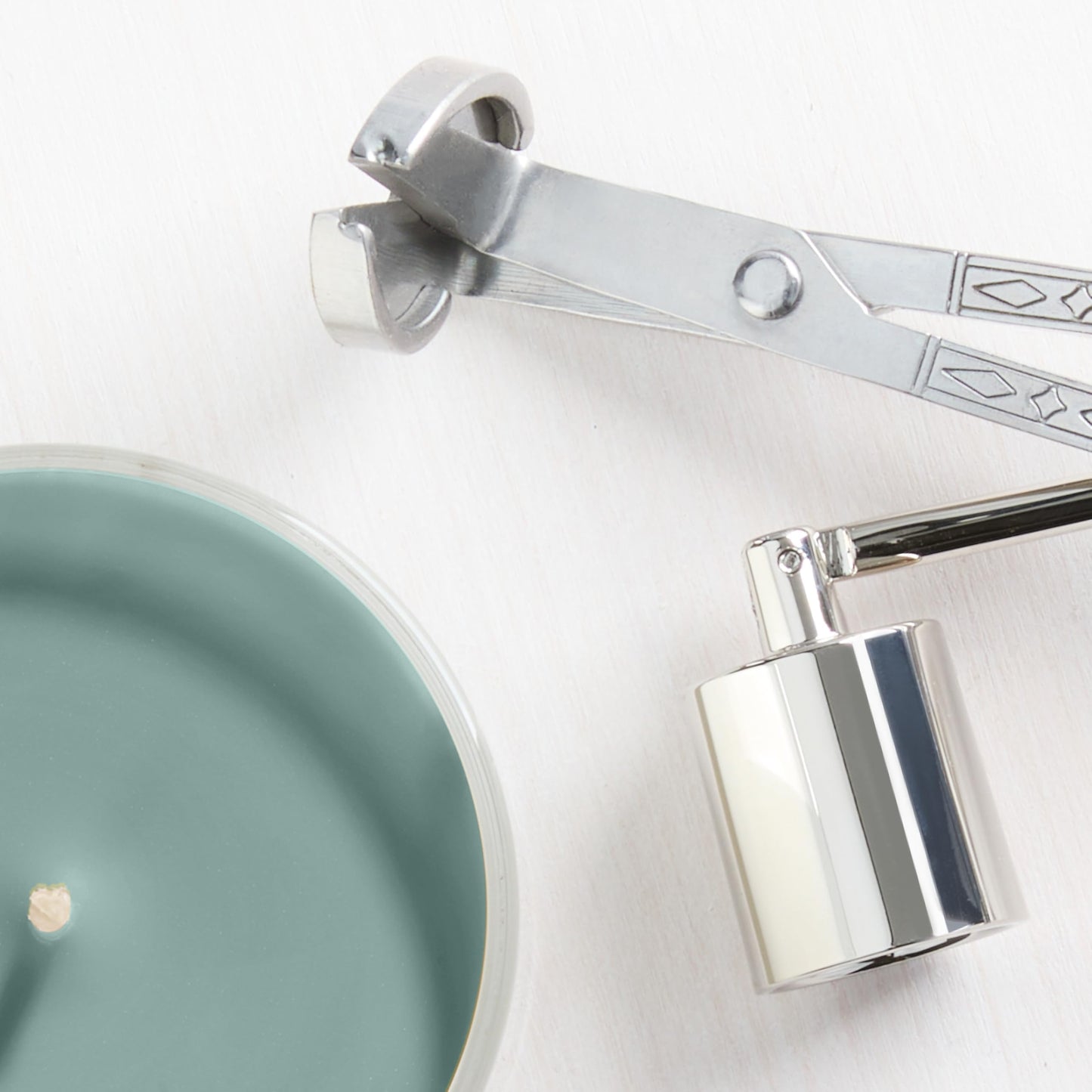 Yankee Candle, Balsam & Cedar Fall Scented Candle, 22oz Large Jar with up to 150 Hour Burn Time jlhbookstore.store