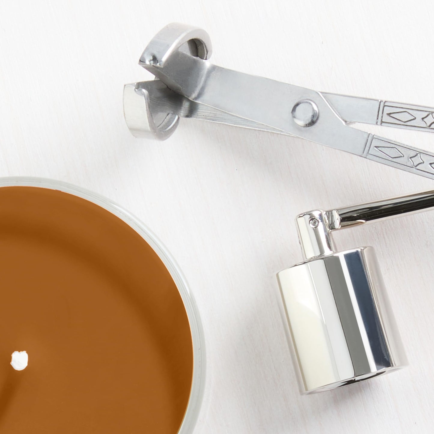 Yankee Candle Mid Summer's Night Scented Candle, 22oz Large Jar with up to 150 Hour Burn, Giftable jlhbookstore.store