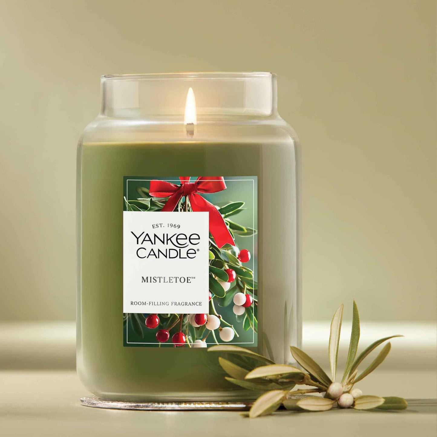 Yankee Candle, Balsam & Cedar Fall Scented Candle, 22oz Large Jar with up to 150 Hour Burn Time