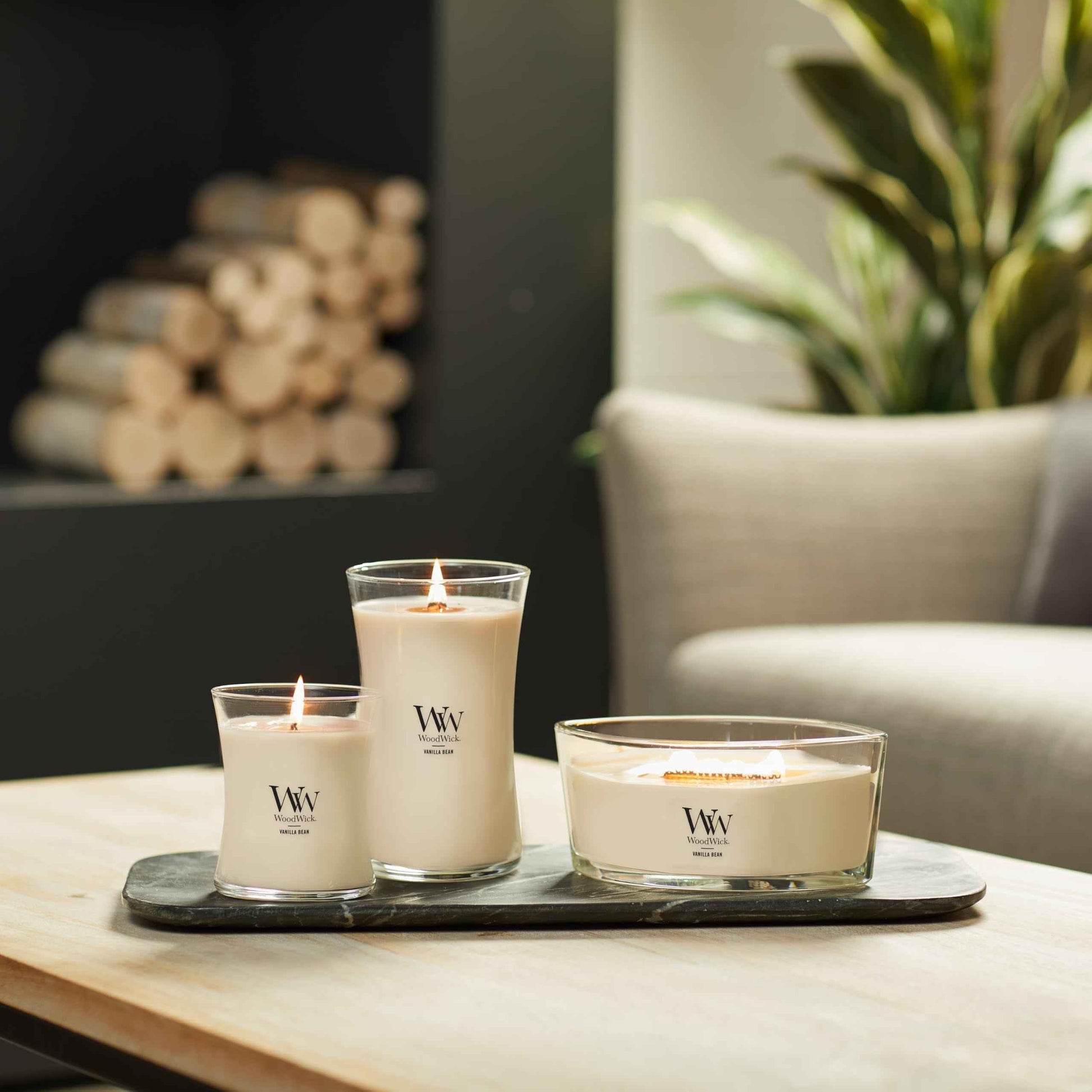 WoodWick Cinnamon Chai Holiday Candle Gifts for Women and Men, 9.7 oz Medium Hourglass Candle with Crackling Wick