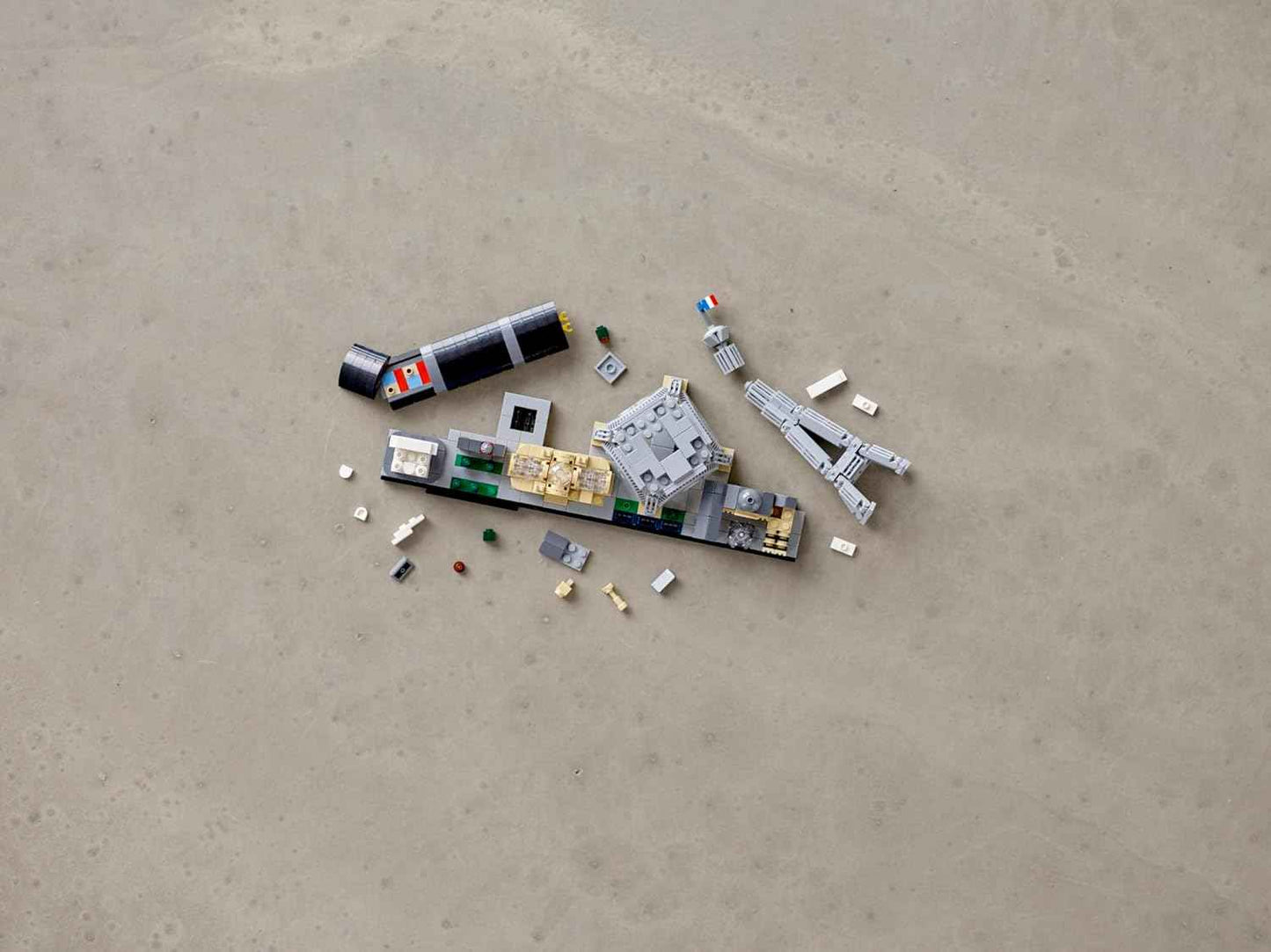 LEGO Architecture Paris Model Building Set - Detailed Display Building Block Set for Kids, Boys and Girls, Ages 12+ - Unique Gift for Travel & Architecture Enthusiasts - 21044