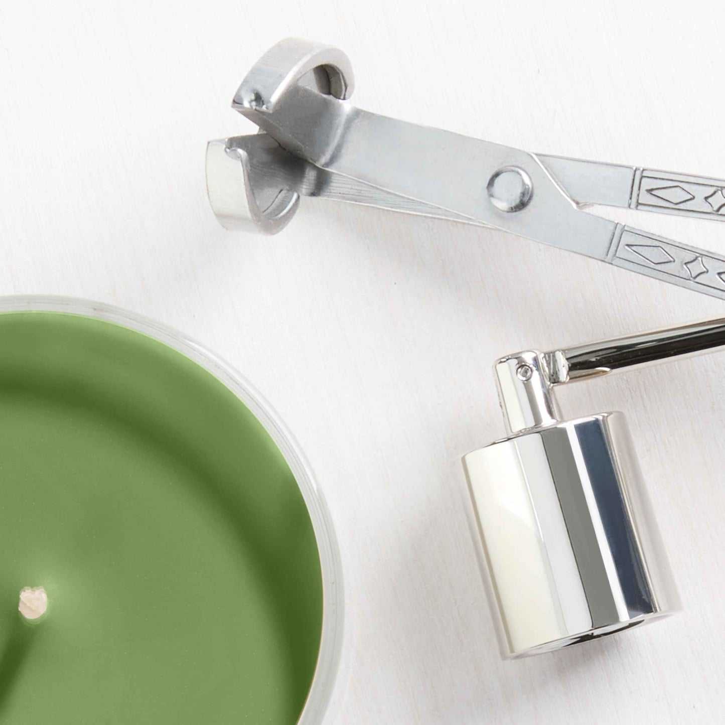 Yankee Candle, Balsam & Cedar Fall Scented Candle, 22oz Large Jar with up to 150 Hour Burn Time