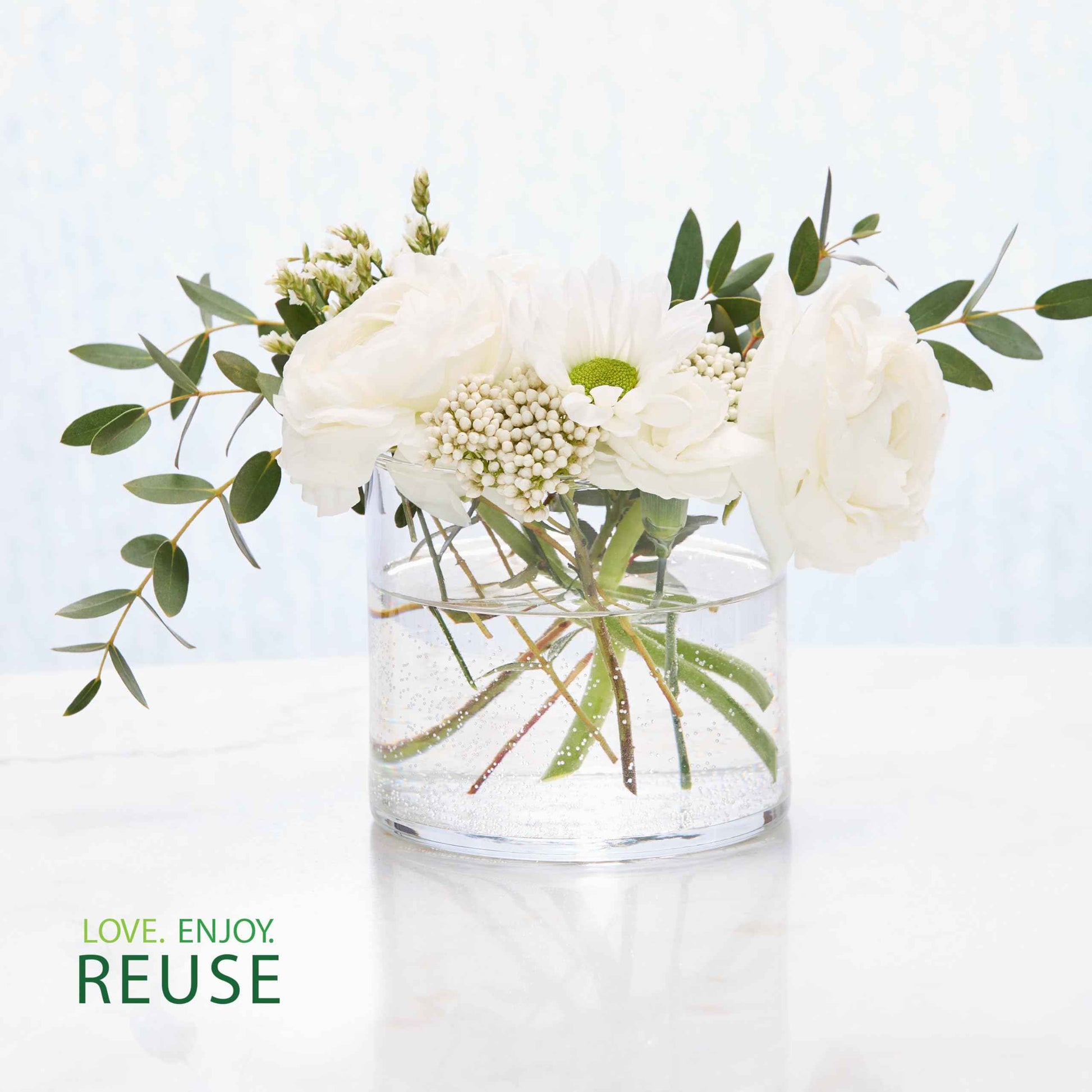 Yankee Candle, Balsam & Cedar Fall Scented Candle, 22oz Large Jar with up to 150 Hour Burn Time