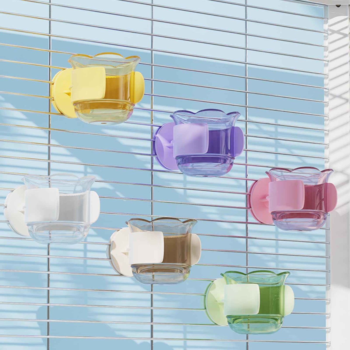 2pcs/4pcs PET Bird Bowls with Clamp, Bird Cage Feeder, Durable Water Bowl, Feeding Cups, Water Feeder for Cockatiel, Parakeet, Macaw, Finches, Lovebirds, Small Animals Gray (Pink, 2pcs)