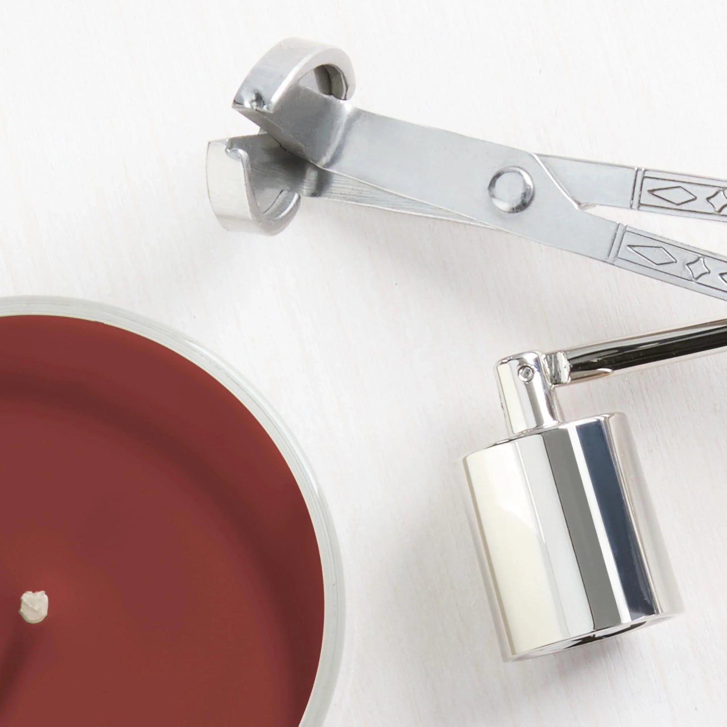 Yankee Candle Autumn Wreath, Fall Scented Candle, 22oz Large Jar with up to 150 Hour Burn Time - Jlhbookstore.store