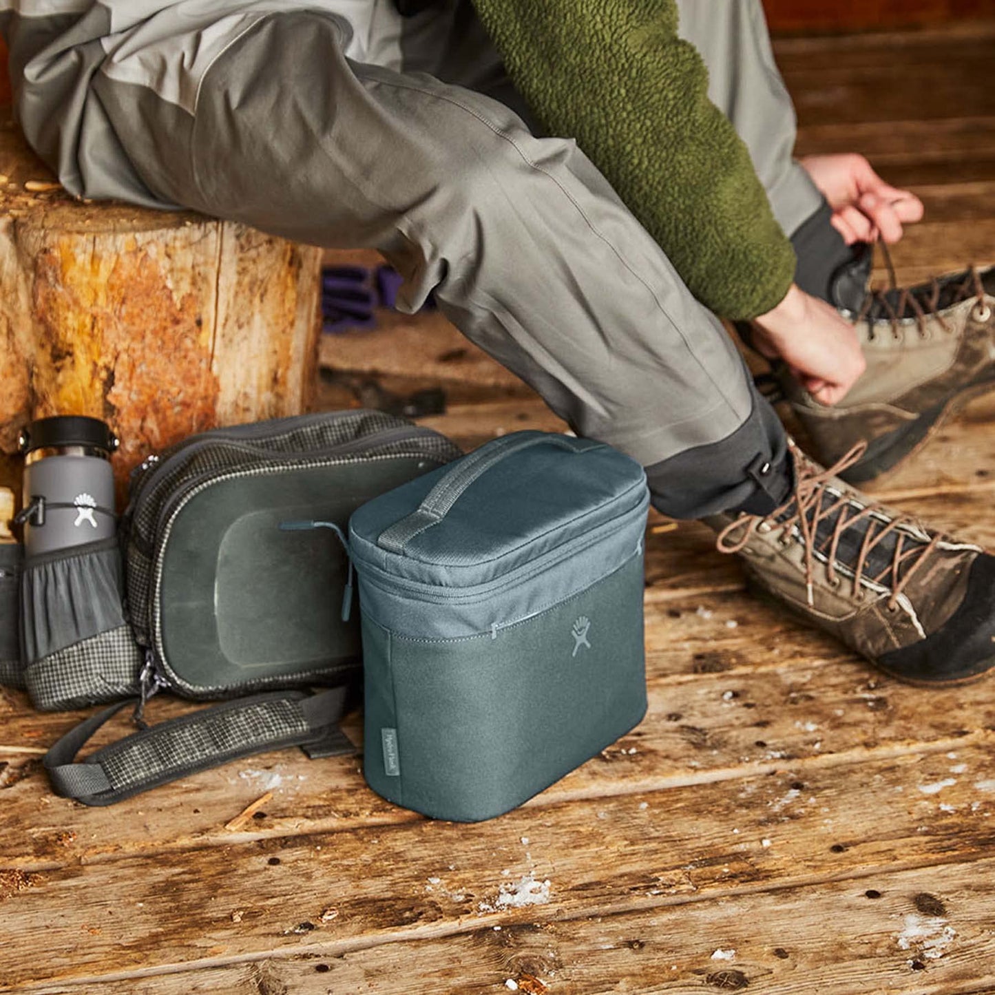 Hydro Flask Lunch Bag – Insulated Adult Lunch Cooler for Men and Women 8 L Sandpiper