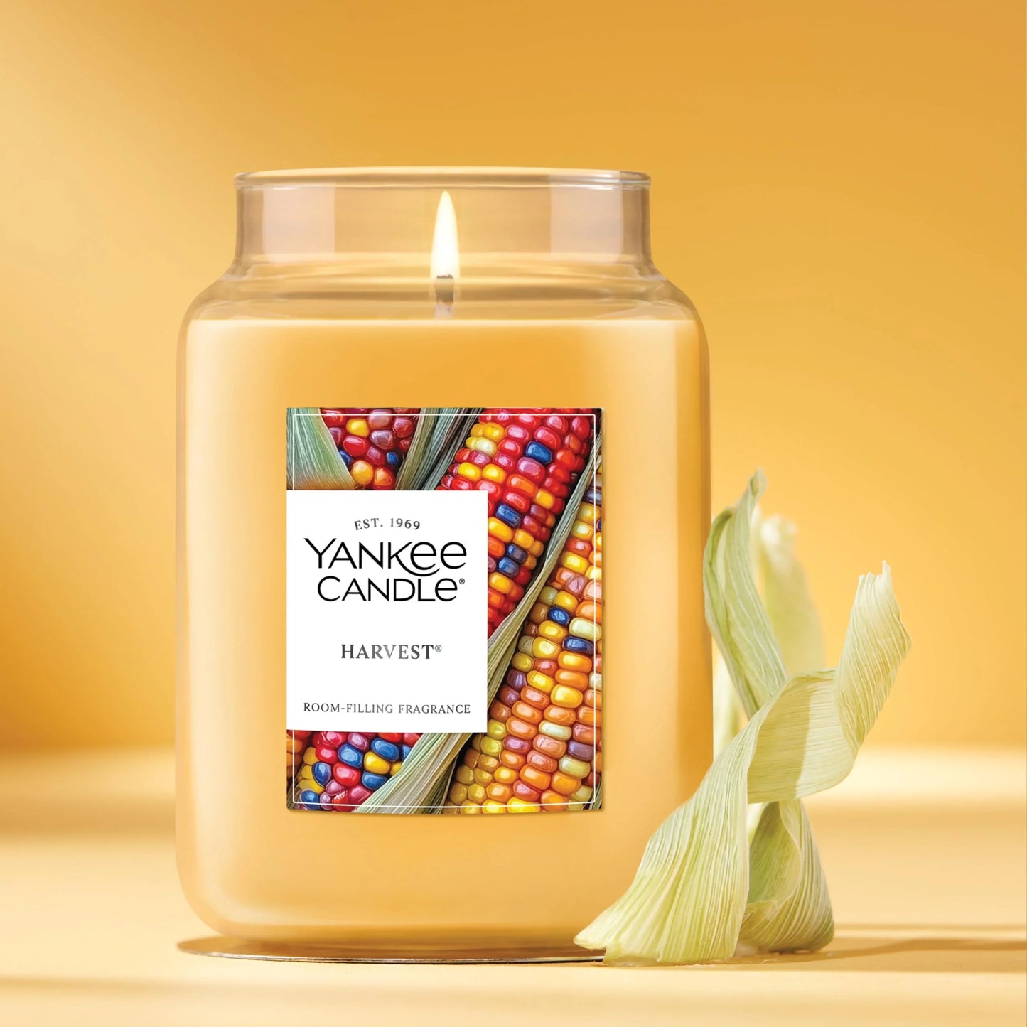 Yankee Candle Autumn Wreath, Fall Scented Candle, 22oz Large Jar with up to 150 Hour Burn Time - Jlhbookstore.store