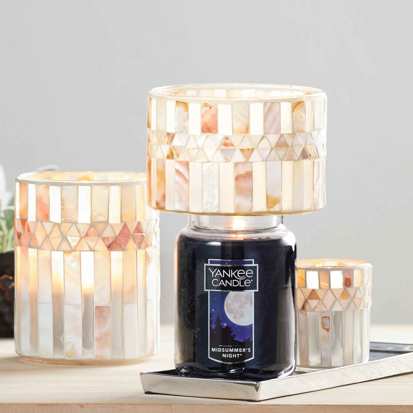 Yankee Candle Mid Summer's Night Scented Candle, 22oz Large Jar with up to 150 Hour Burn, Giftable