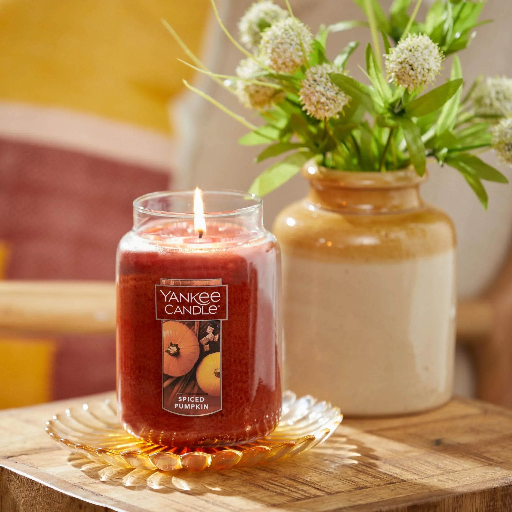 Yankee Candle Autumn Wreath, Fall Scented Candle, 22oz Large Jar with up to 150 Hour Burn Time - Jlhbookstore.store