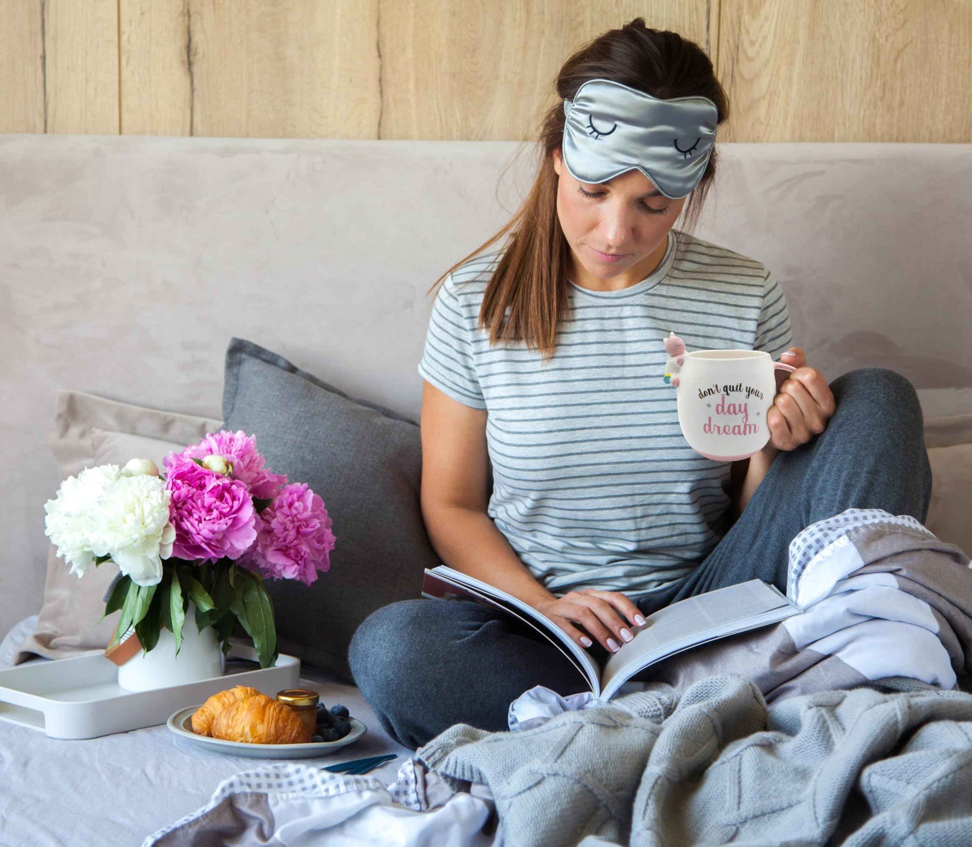 Decodyne Funny Sloth Coffee Mug - Cute Sloth Gifts For Coworkers Women & Men - White Elephant Gifts for Adults, Funny Office Present