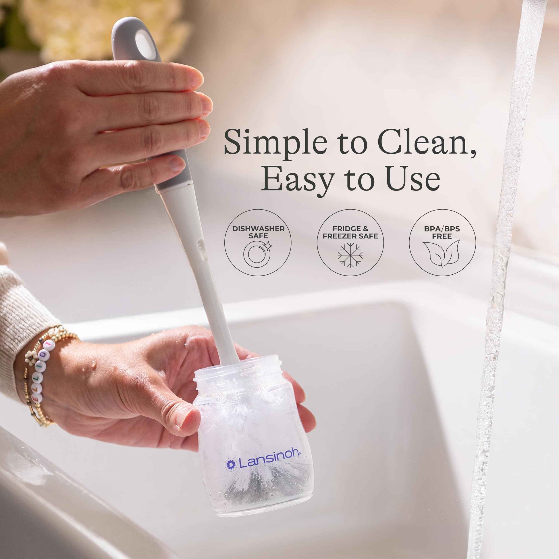 Lansinoh Anti-Colic Baby Bottles for Breastfeeding Babies, 8 Ounces, 3 Count, Includes 3 Medium Flow Nipples, Size M