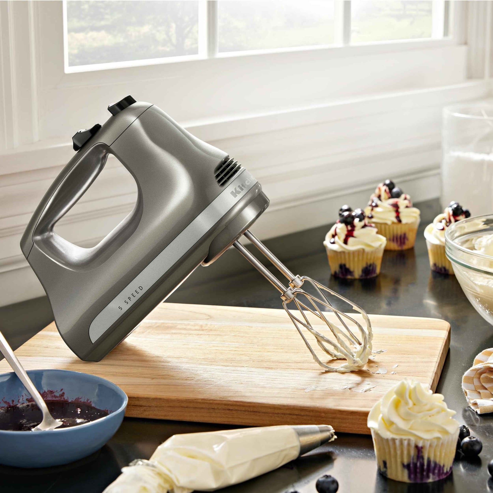 KitchenAid 5 Ultra Power Speed Hand Mixer - KHM512, White