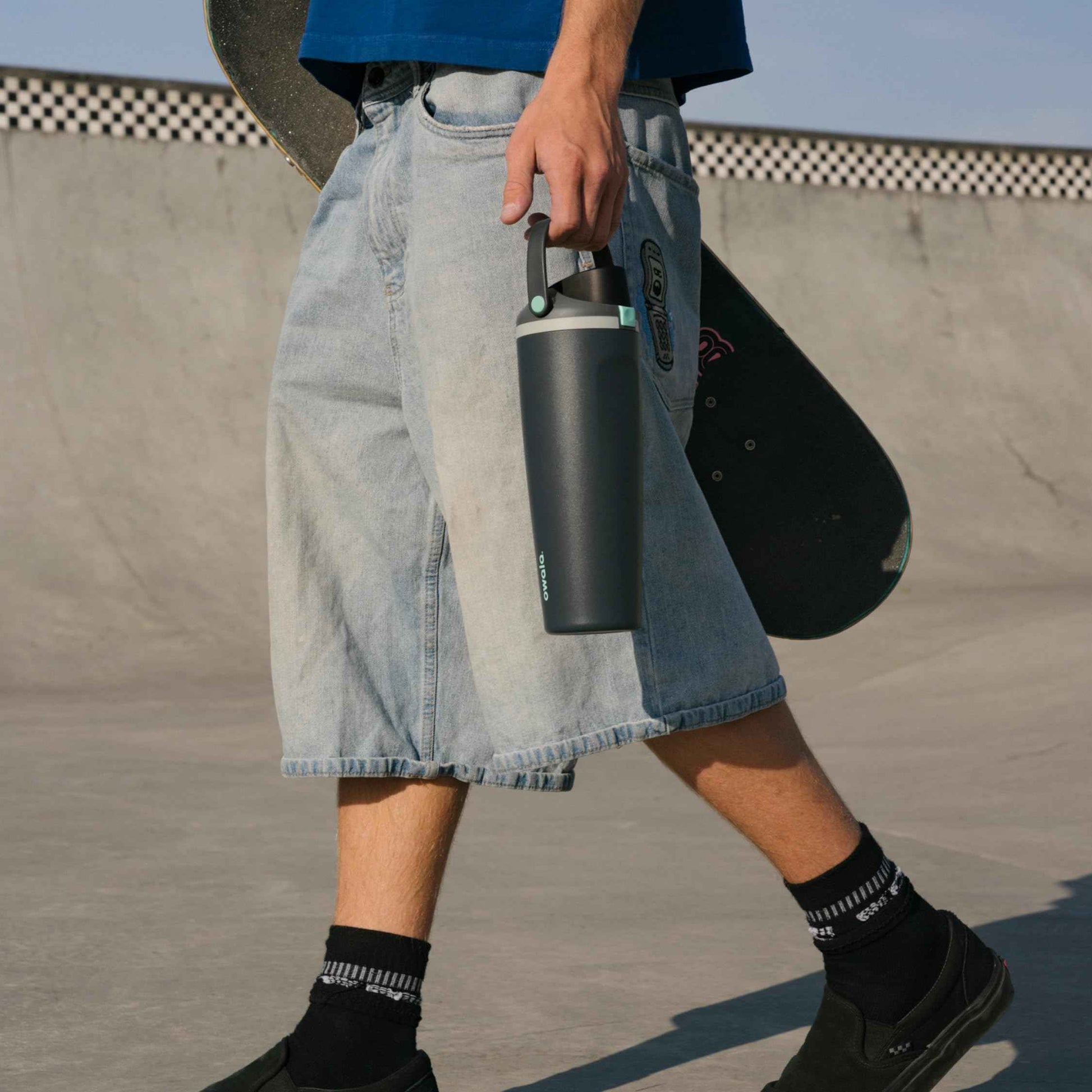 Owala FreeSip Sway Insulated Stainless Steel Water Bottle with Two-Way Spout, Built-In Straw and Bucket Handle, Made for Travel, School, and Sports, 40oz, BPA Free, Leak Proof, Off Road